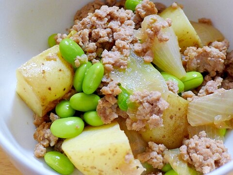 ♡春を楽しむ♡挽き肉と新じゃがのそぼろ煮♡